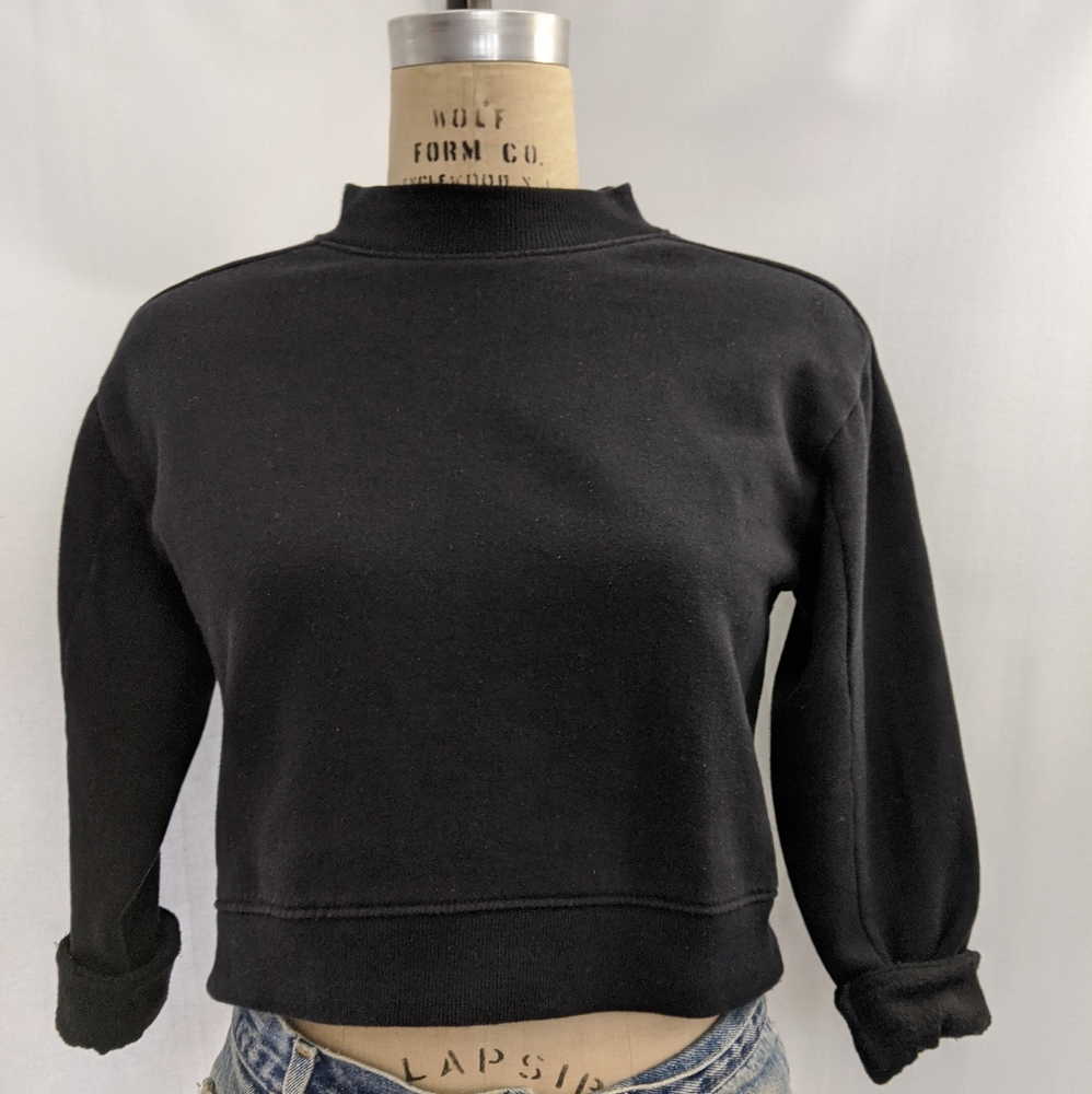 Forever 21 cropped sweatshirt raglan sleeve medium